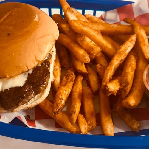Cheeseburger & Seasoned Fries.