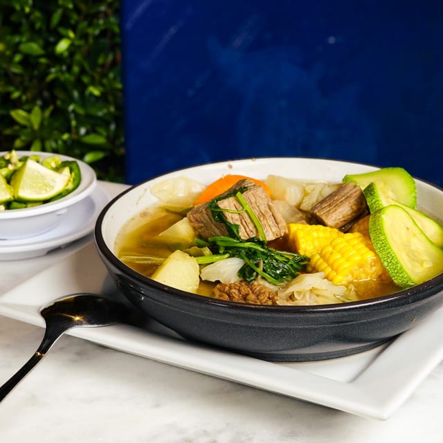 Caldo De Res.